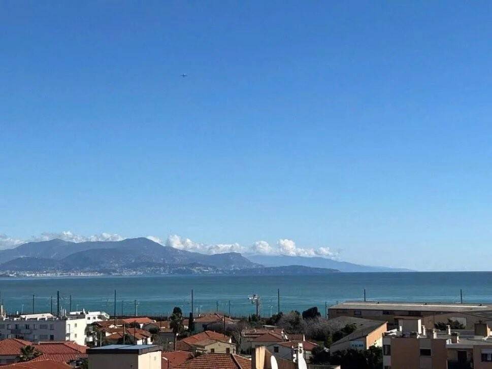Maison à louer, 34m², ANTIBES