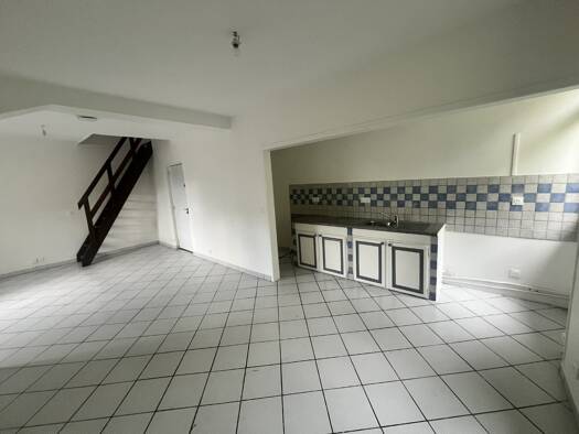 Duplex à vendre 138 000 € 2 pièces 1 chambre 39 m² RDC/1 Saint Cheron 91530