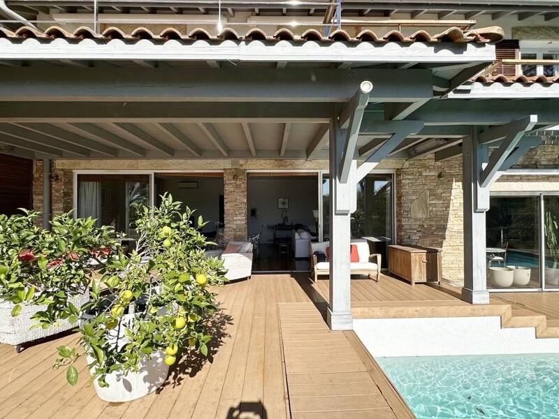 Maison à vendre, 240m², BASSUSSARRY