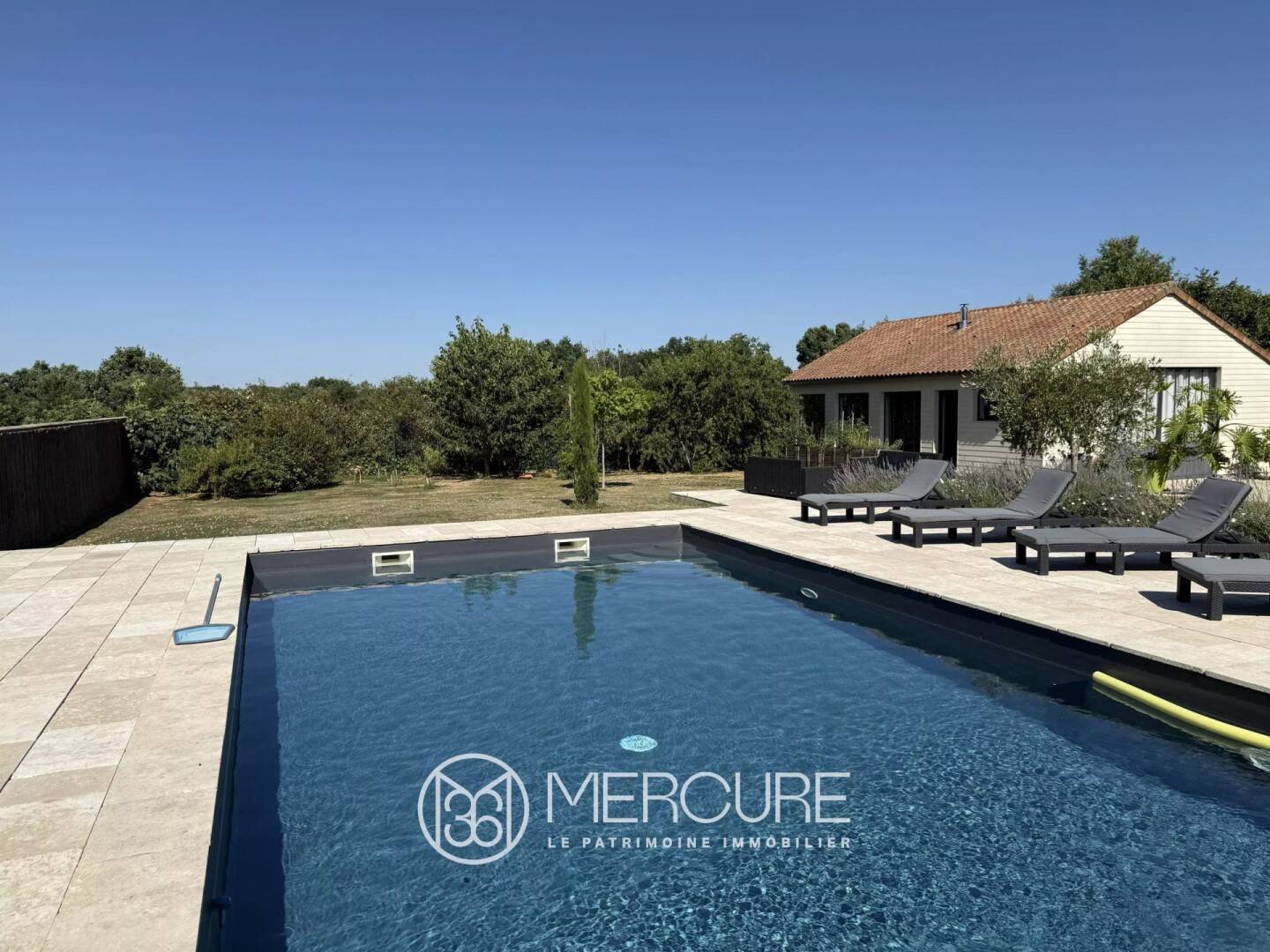 Maison à vendre, 702m², POITIERS
