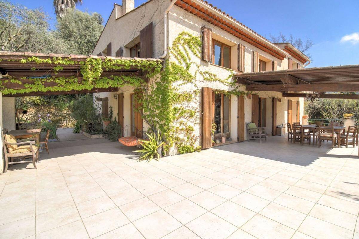 Maison à vendre, 188m², SAINT MARTIN DU VAR