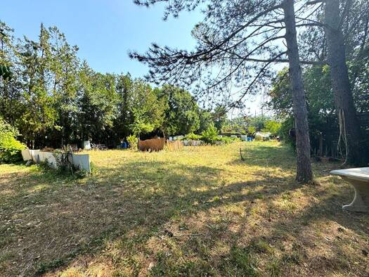 Terrain à vendre 146 000 € 1 270 m² de terrain Urbain Nord Bagnols-sur-Cèze 30200