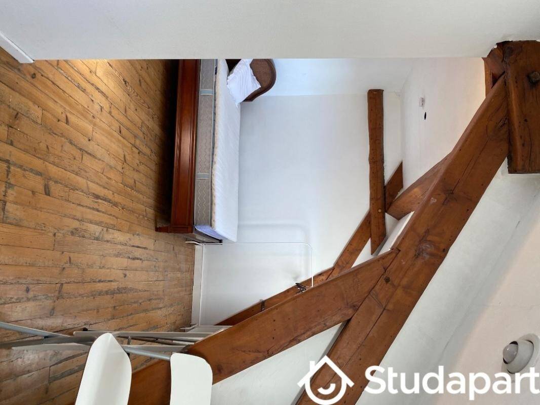 Maison à louer, 18m², PAU