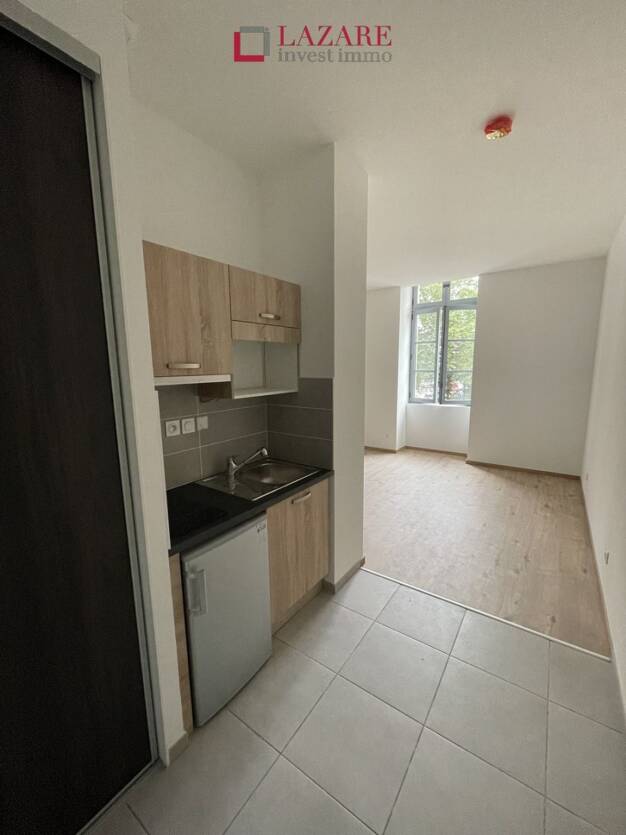 Appartement à louer 520 € 1 pièce 27,6 m² Étage 1/2 Arquebuse Dijon 21000
