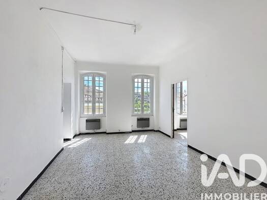 Appartement à vendre 291 000 € 4 pièces 3 chambres 74,7 m² Étage 2/2 Centre Ville Saint-Rémy-de-Provence 13210