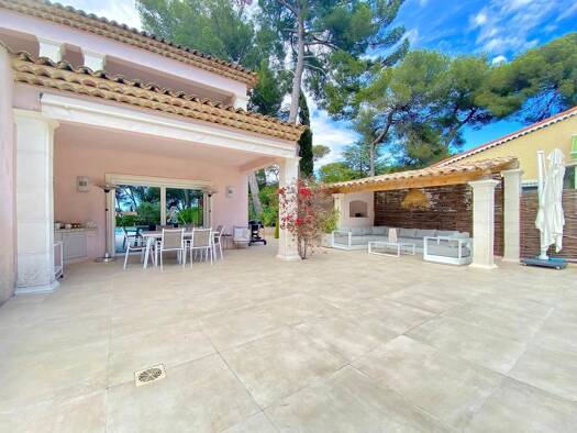 Maison à vendre 1 295 000 € 5 pièces 2 chambres 145 m² 1 100 m² de terrain Maurice Jeanpierre Le Cannet 06110