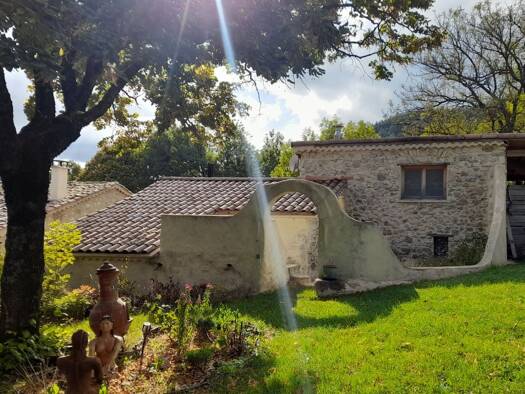 Maison à vendre 495 000 € 12 pièces 7 chambres 245 m² Miscon 26310