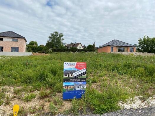 Terrain constructible à vendre 60 000 € 679 m² de terrain Centre Ville Beuvry 62660