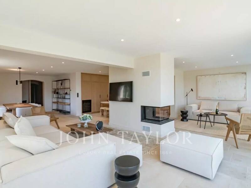 Maison à louer, 176m², VALBONNE