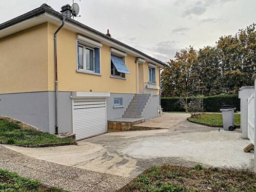 Maison à vendre 136 000 € 4 pièces 3 chambres 88 m² 748 m² de terrain Champvallon Nord Bethoncourt 25200