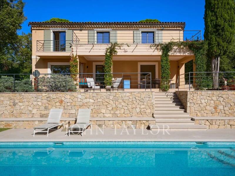 Maison à louer, 173m², VALBONNE