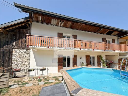 Maison à vendre 425 000 € 6 pièces 4 chambres 155 m² Entrelacs 73410