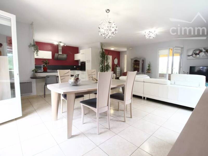 Maison à vendre, 105m², MONTAZELS
