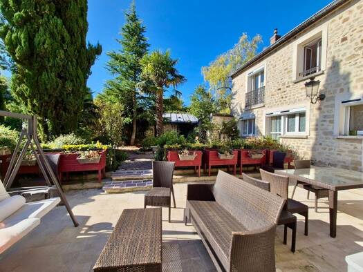 Villa à vendre 1 200 000 € 10 pièces 6 chambres 400 m² 1 675 m² de terrain Recloses 77760