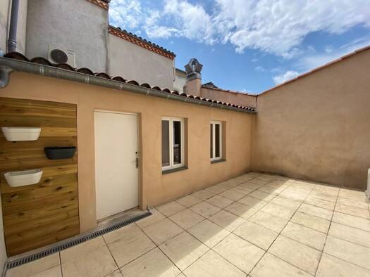 Appartement à louer 825 € 3 pièces 2 chambres 102 m² 1er étage Faubourg Est-Peraudel Castres 81100