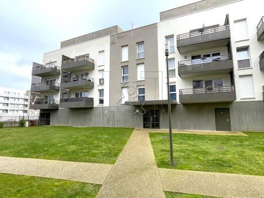 Appartement à vendre 219 900 € 4 pièces 3 chambres 81 m² Étage 2/4 Le Petit-Quevilly 76140