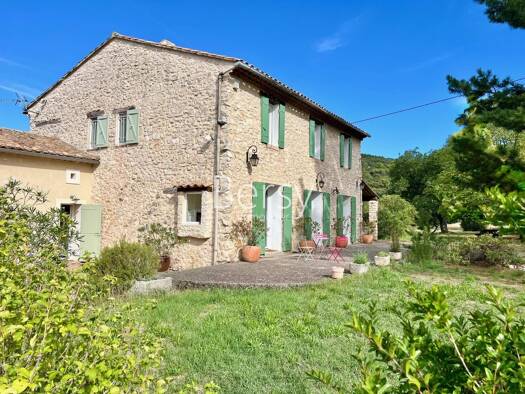 Mas à vendre 1 285 000 € 8 pièces 6 chambres 225 m² Bédoin 84410
