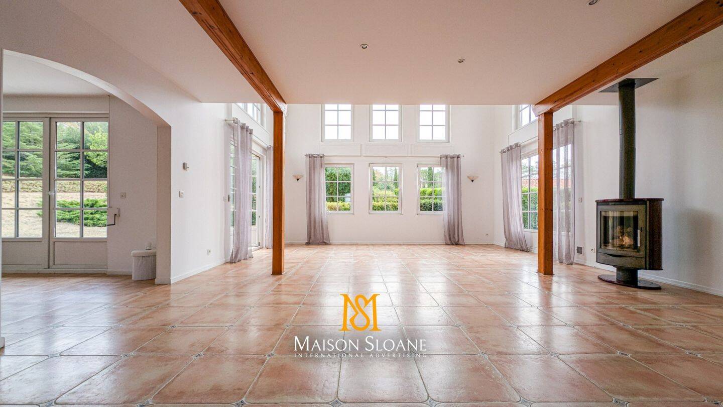 Maison à vendre, 243m², LACROIX FALGARDE