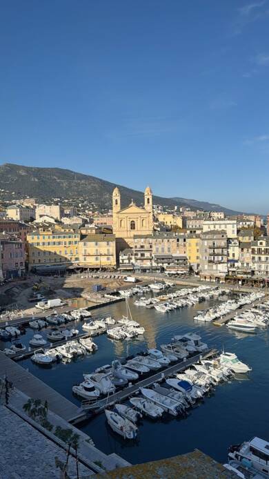 Appartement à louer 550 € 1 pièce 15 m² 4ème étage Bastia 20200