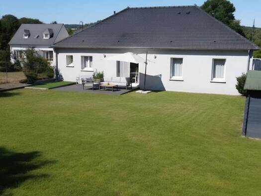 Maison de plain-pied à vendre 274 000 € 5 pièces 3 chambres 98,1 m² 705 m² de terrain Crugny 51170