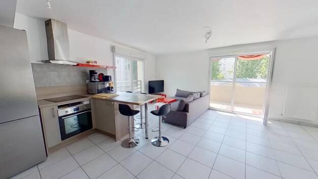 Appartement à louer 2 040 € 4 pièces 3 chambres 77,1 m² disponible à partir du 18/06/2025 Gerland Lyon 7ème 69007