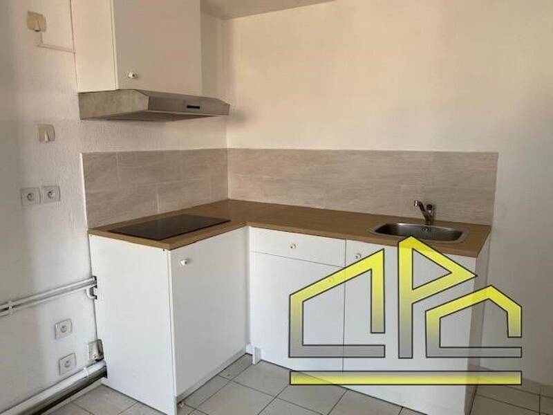 Maison à louer, 52m², MARSEILLE 13E