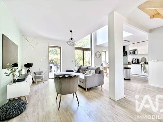 Maison à vendre 469 000 € 5 pièces 4 chambres 99 m² 170 m² de terrain Montévrain 77144