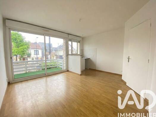 Appartement à vendre 153 000 € 1 pièce 21,1 m² Étage 1/2 La Croix Blanche-Les Richebourgs Sartrouville 78500