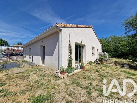 Maison de plain-pied à vendre 249 000 € 5 pièces 3 chambres 89 m² 510 m² de terrain Peripherie La Voulte-sur-Rhône 07800