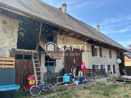 Maison à vendre 320 000 € 6 pièces 5 chambres 129 m² 1 321 m² de terrain Massingy 74150
