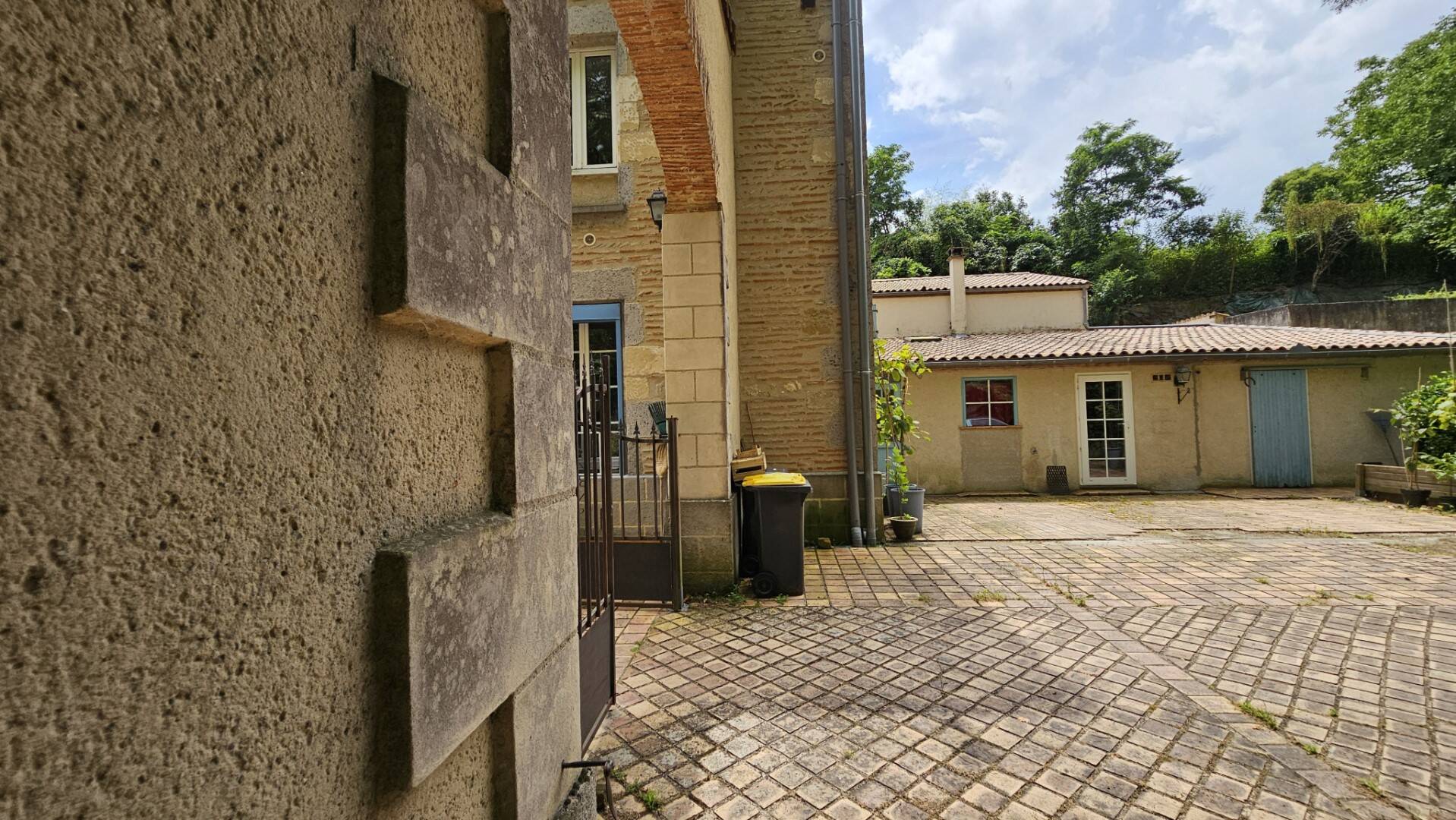 Maison à vendre, 600m², LE MAS D'AGENAIS
