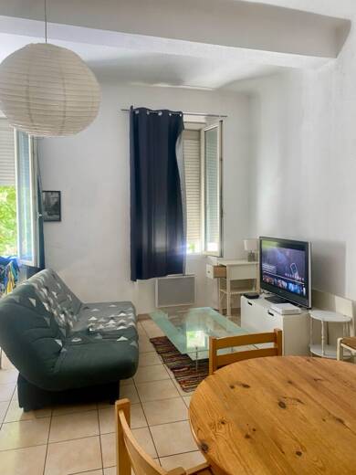 Appartement à vendre 110 000 € 3 pièces 2 chambres 57 m² 1er étage Saint Maximin la Sainte Baume 83470