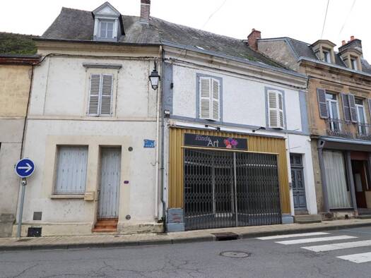 Immeuble à vendre 59 000 € 220 m² Bourbon-l'Archambault 03160