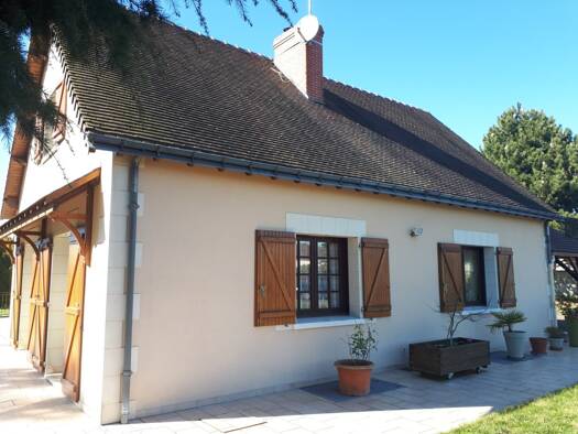 Maison à vendre 325 000 € 7 pièces 6 chambres 247 m² 5 660 m² de terrain Les Ormes 86220