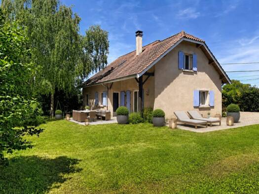 Maison à vendre 460 000 € 6 pièces 4 chambres 169,48 m² 805 m² de terrain Reyrieux 01600