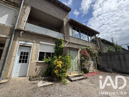 Maison à vendre 227 000 € 14 pièces 9 chambres 391 m² 934 m² de terrain Chambrey 57170