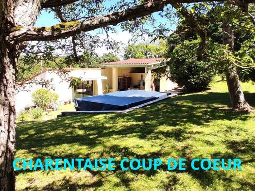 Maison à vendre 239 900 € 4 pièces 3 chambres 118 m² 2 000 m² de terrain Fontcouverte 17100