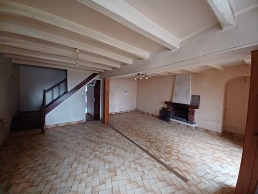 Maison à vendre 47 000 € 3 pièces 2 chambres 62 m² 280 m² de terrain Cirières 79140