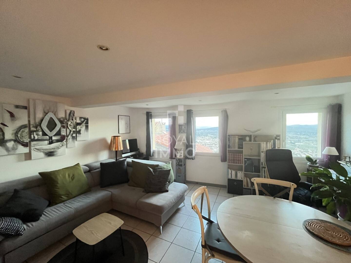 Maison à vendre, 175m², SOLLIES VILLE