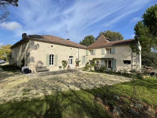 Maison à vendre 675 000 € 11 pièces 8 chambres 390 m² 27 428 m² de terrain Lectoure 32700