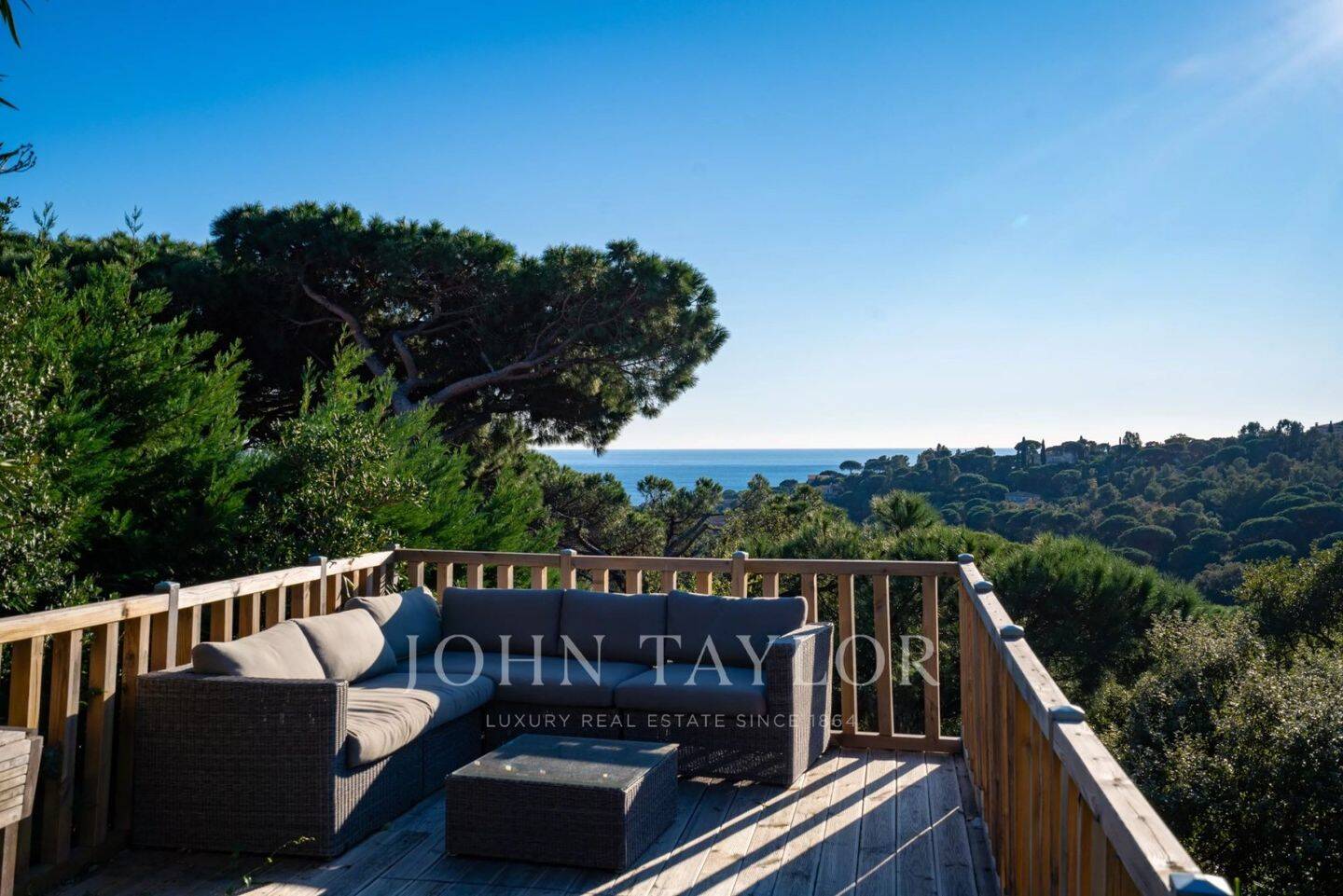 Maison à vendre, 173m², LA CROIX VALMER