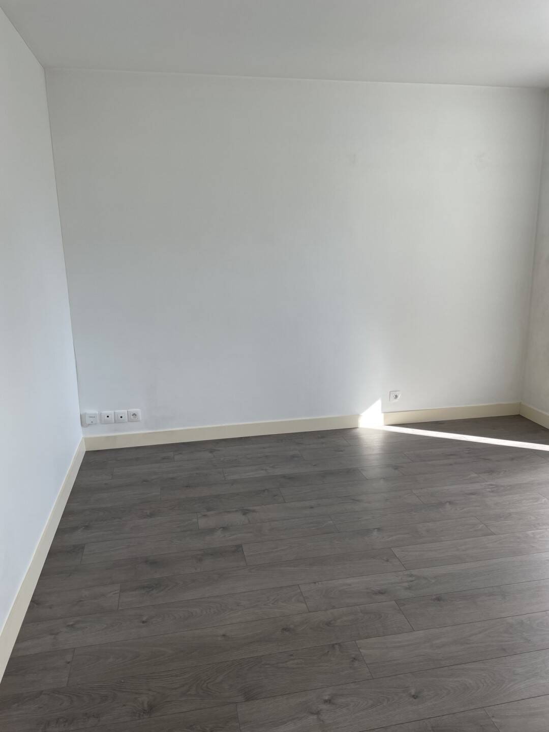 Maison à louer, 19m², SAINT MAUR DES FOSSES