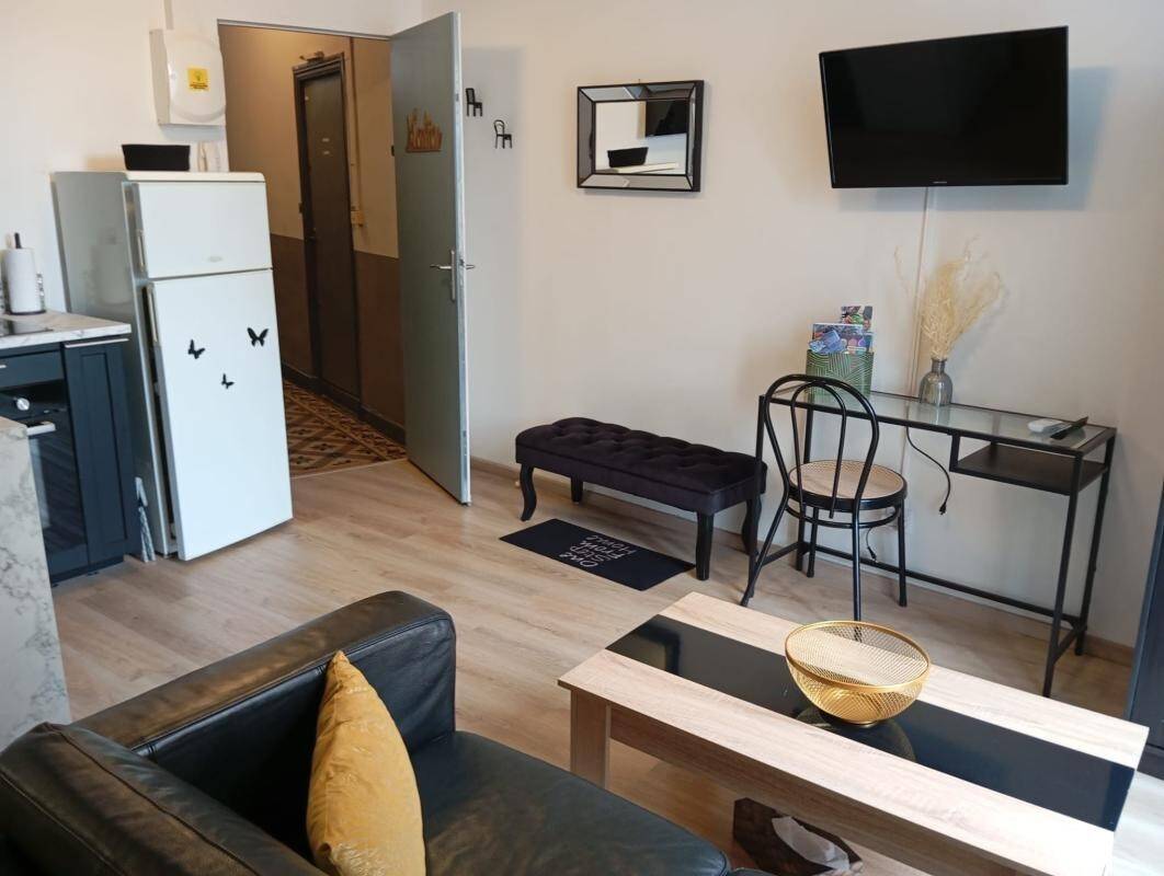 Maison à louer, 23m², HYERES