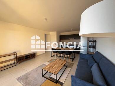 Appartement à louer 855 € 3 pièces 2 chambres 63,5 m² 1er étage Aérodrome Nîmes 30000