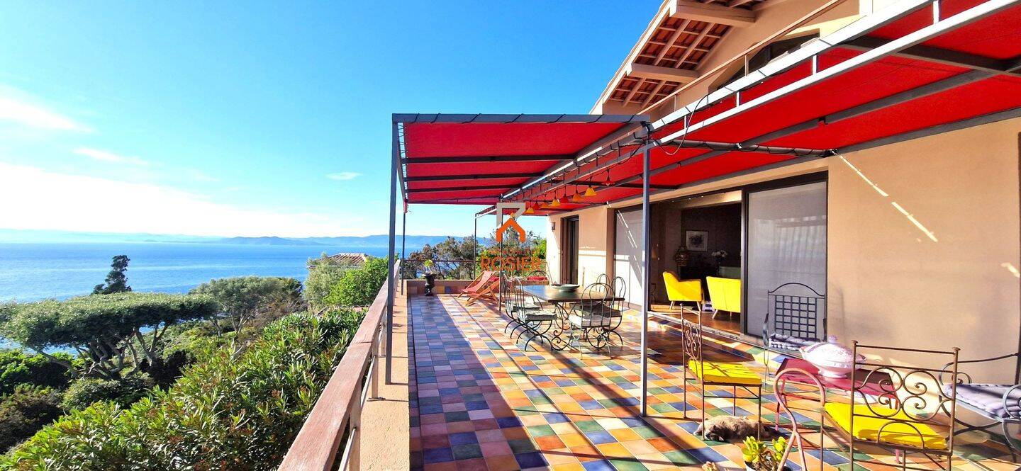 Maison à vendre, 126m², ILE DU LEVANT