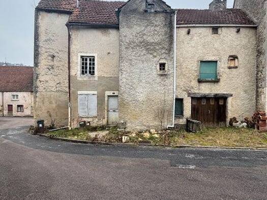 Maison à vendre 29 000 € 3 pièces 2 chambres 120 m² 136 m² de terrain Giey-sur-Aujon 52210