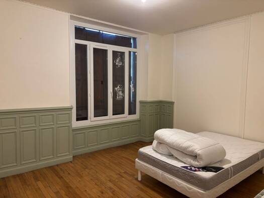 Appartement à louer 642 € 4 pièces 3 chambres 122 m² Étage 1/3 Capdenac-Gare 12700