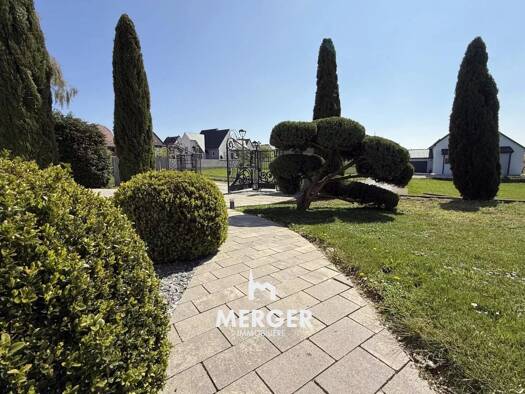 Villa à vendre 2 950 000 € 10 pièces 9 chambres 490,4 m² 4 000 m² de terrain Batzendorf 67500