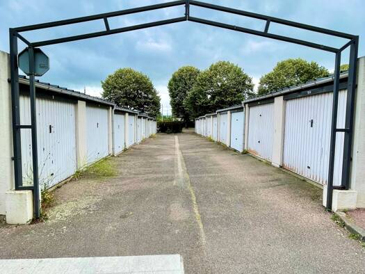 Parking à louer 71,83 € 15 m² Mace Saint-Étienne-du-Rouvray 76800