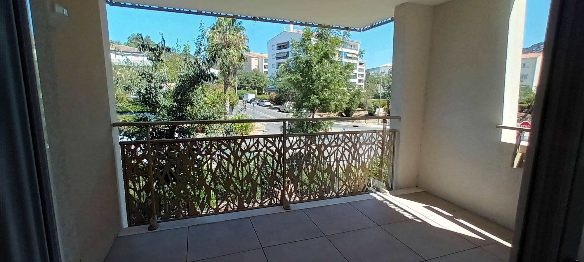 Maison à louer, 57m², HYERES